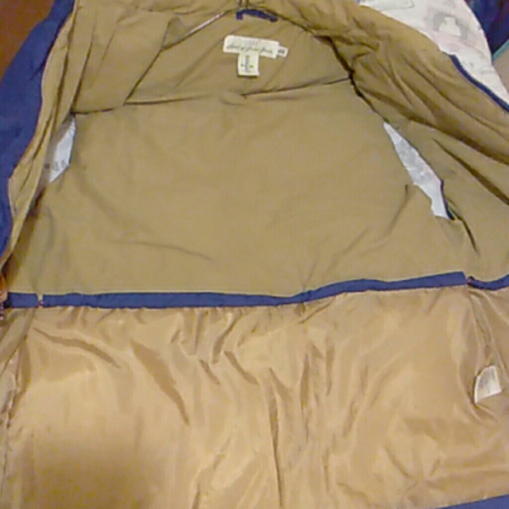 Vest - Picture 4 of 4